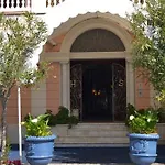 Sonia Hotel 3*