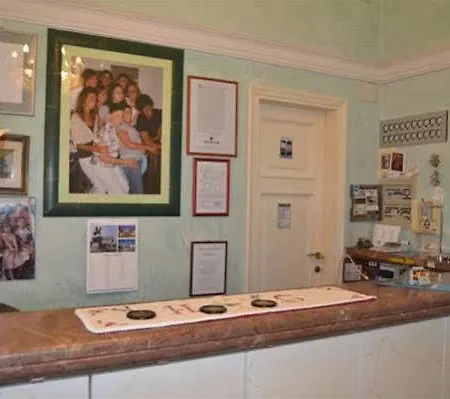 Sonia Hotel 3*