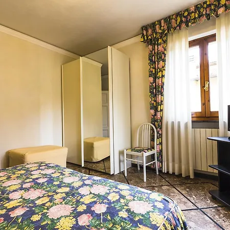 Sonia 3* Forte dei Marmi