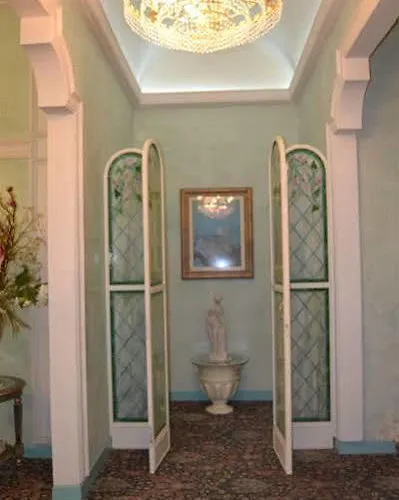 Sonia Forte dei Marmi